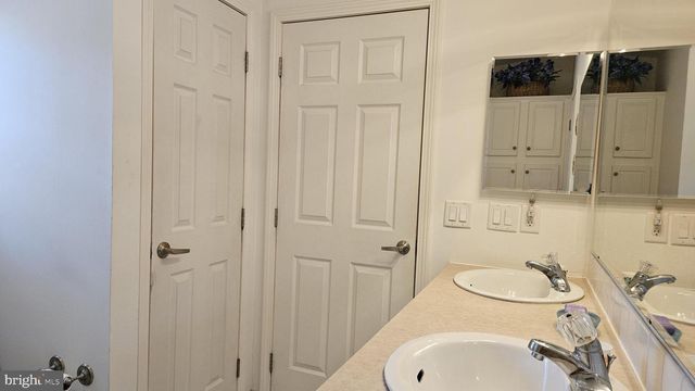 926 APPLEBERRY DR, Smyrna, DE 19977