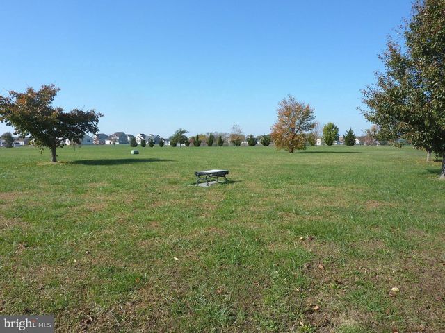 926 APPLEBERRY DR, Smyrna, DE 19977