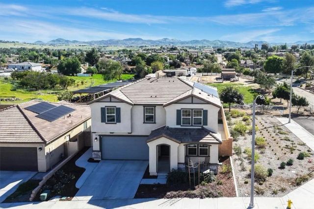 18761 Nanza, Riverside, CA 92508