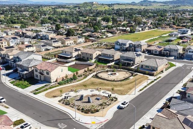 18761 Nanza, Riverside, CA 92508