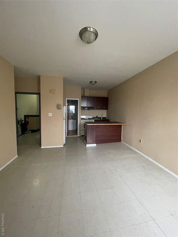 1538 Gates Avenue, Brooklyn, NY 11237