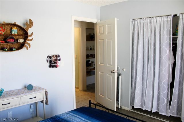 2121 Twickenham Place B, Las Vegas, NV 89108