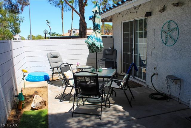 2121 Twickenham Place B, Las Vegas, NV 89108