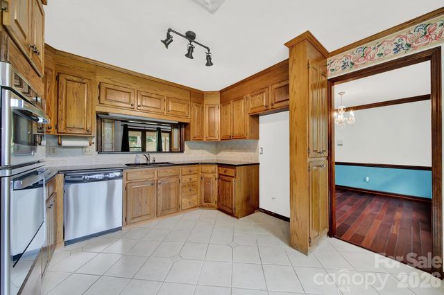 5913 Tom Query Road, Charlotte, NC 28213