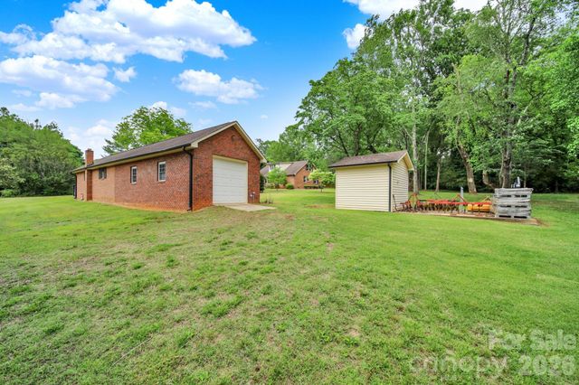 5913 Tom Query Road, Charlotte, NC 28213
