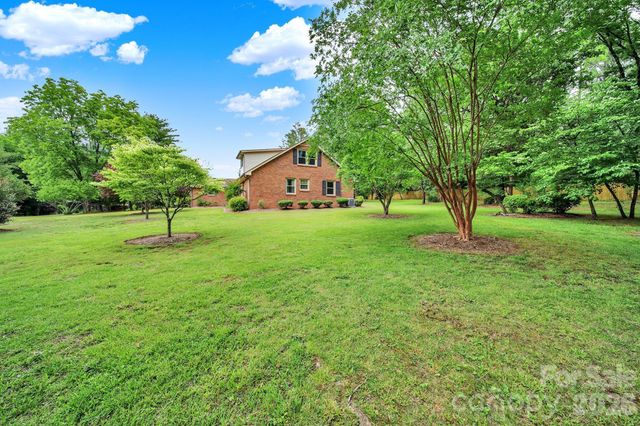 5913 Tom Query Road, Charlotte, NC 28213