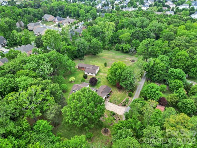 5913 Tom Query Road, Charlotte, NC 28213