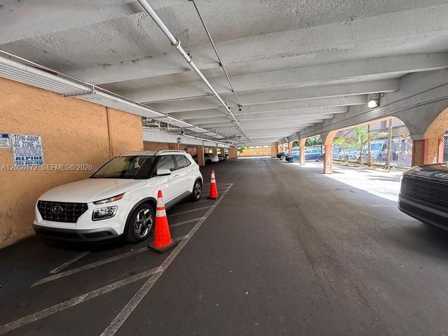 1055 W 77th Street 309, Hialeah, FL 33014
