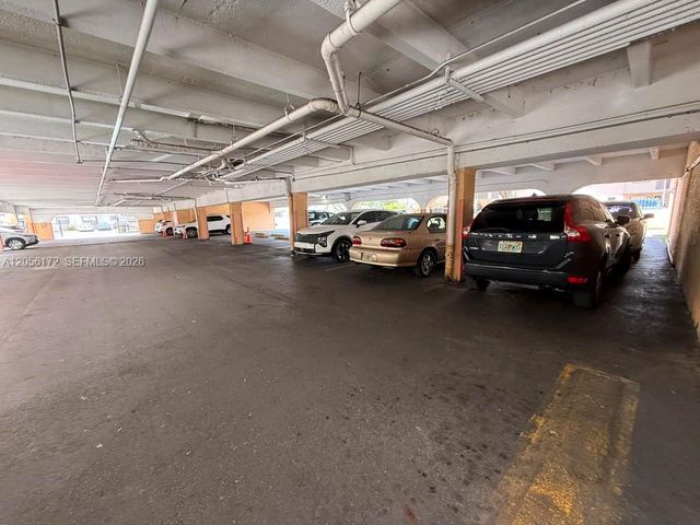 1055 W 77th Street 309, Hialeah, FL 33014