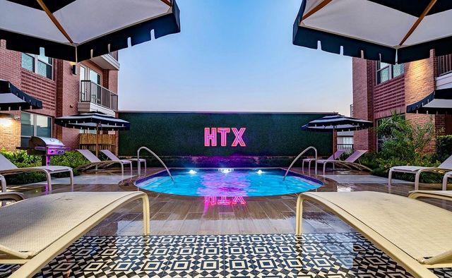 160 Birdsall Street 1417, Houston, TX 77007