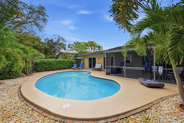 8611 NW 29th Drive, Coral Springs, FL 33065