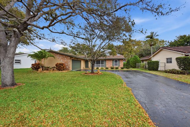 8611 NW 29th Drive, Coral Springs, FL 33065