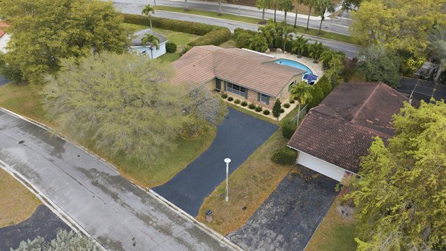 8611 NW 29th Drive, Coral Springs, FL 33065