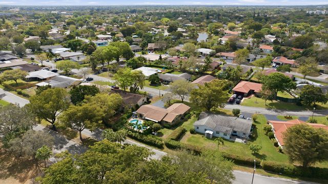 8611 NW 29th Drive, Coral Springs, FL 33065