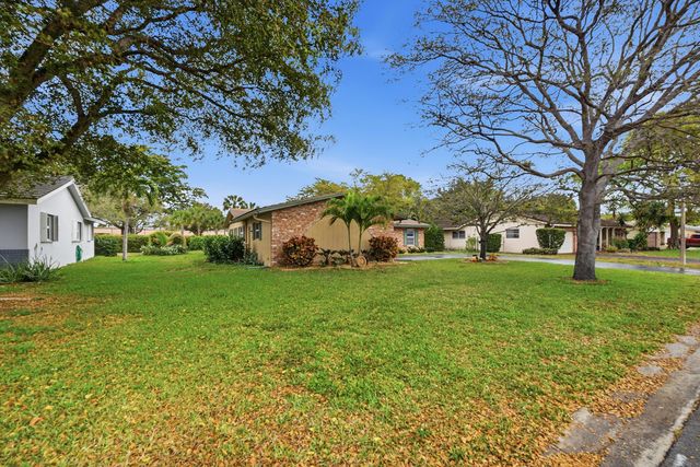 8611 NW 29th Drive, Coral Springs, FL 33065