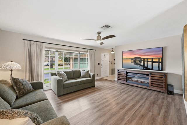 8611 NW 29th Drive, Coral Springs, FL 33065