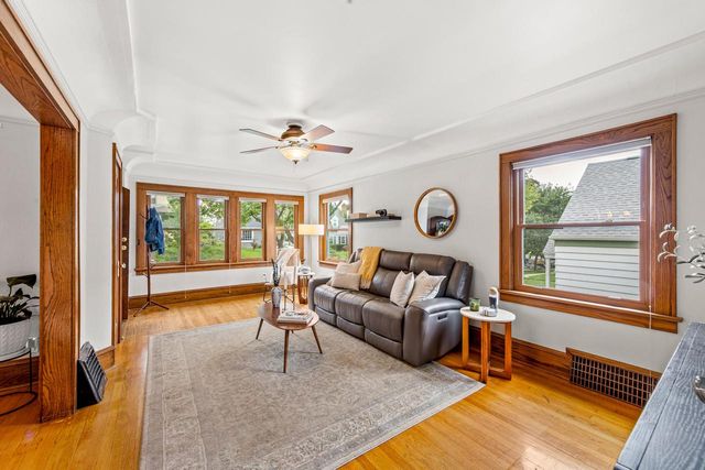 4505 S Jasper AVENUE, Milwaukee, WI 53207