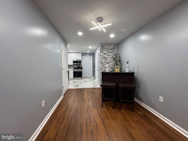 739 E 10TH ST, Wilmington, DE 19801