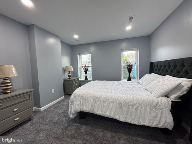 739 E 10TH ST, Wilmington, DE 19801