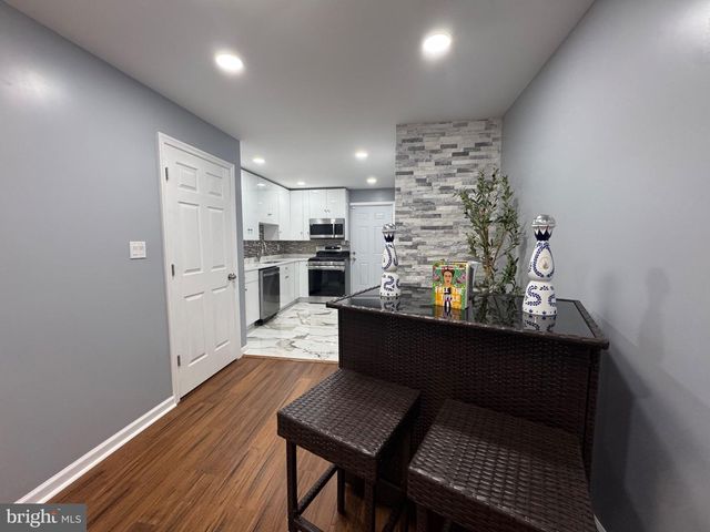 739 E 10TH ST, Wilmington, DE 19801