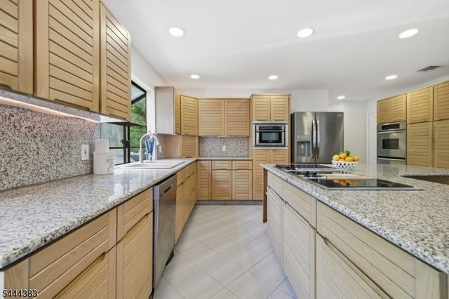 35 Milton Rd, Sparta Twp., NJ 07871