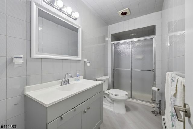 35 Milton Rd, Sparta Twp., NJ 07871