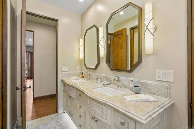 4652 Resmar Road, La Mesa, CA 91941