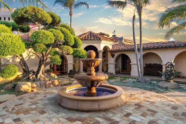 4652 Resmar Road, La Mesa, CA 91941