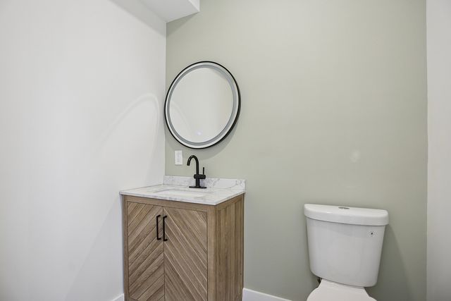 7435 S Kimbark Avenue, Chicago, IL 60619