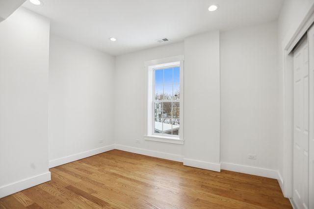 7435 S Kimbark Avenue, Chicago, IL 60619