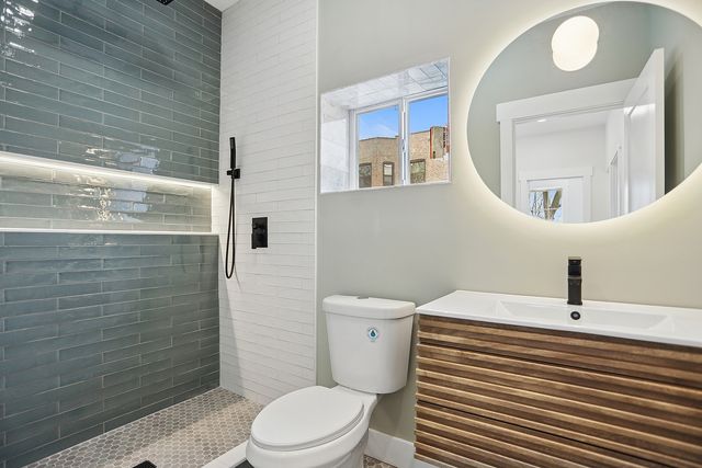 7435 S Kimbark Avenue, Chicago, IL 60619