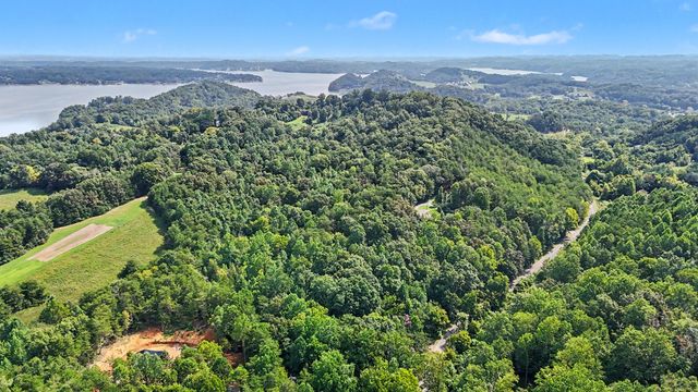 1570 Sandy Ridge Rd, Dandridge, TN 37725