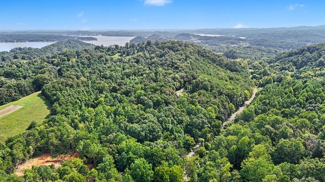 1570 Sandy Ridge Rd, Dandridge, TN 37725