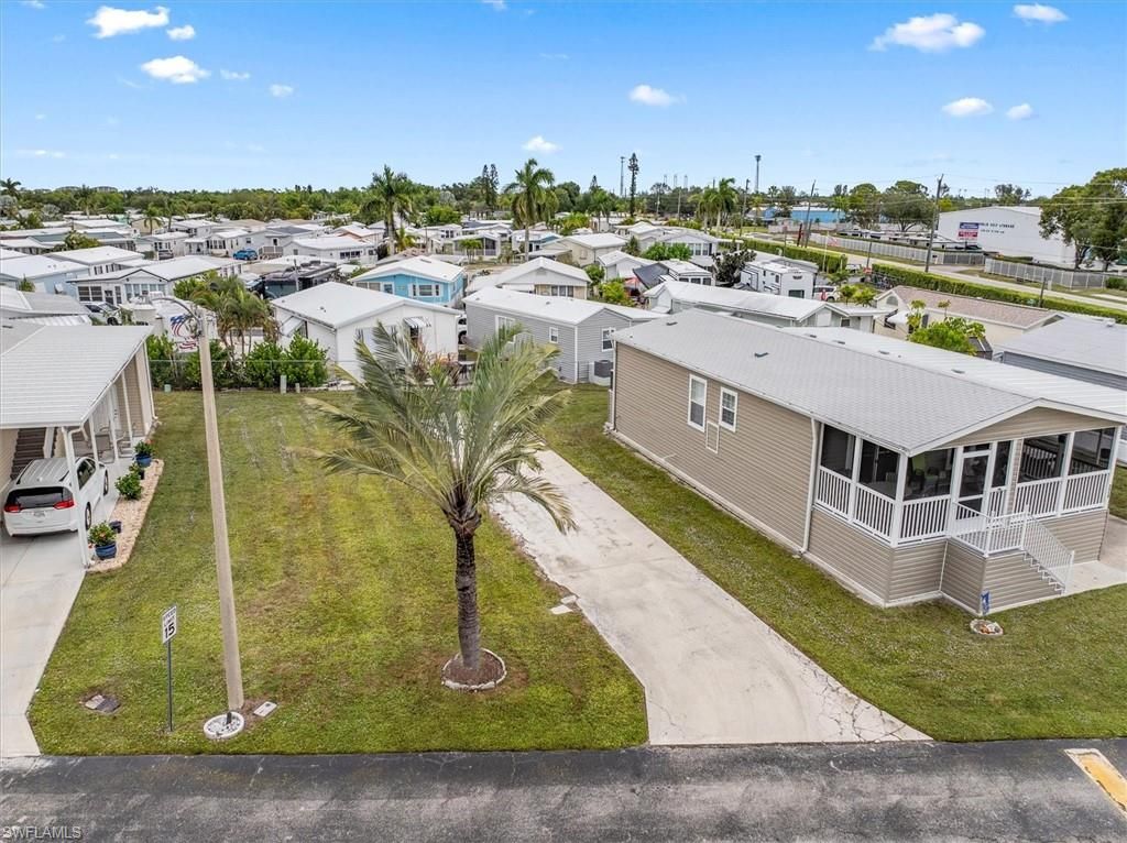 223 Derwent BLVD W, FORT MYERS, FL 33908 — photo 3