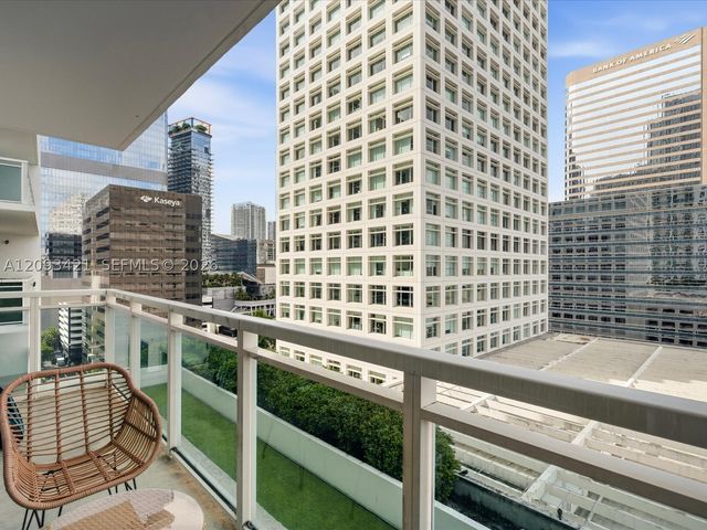 950 Brickell Bay Dr 1208, Miami, FL 33131