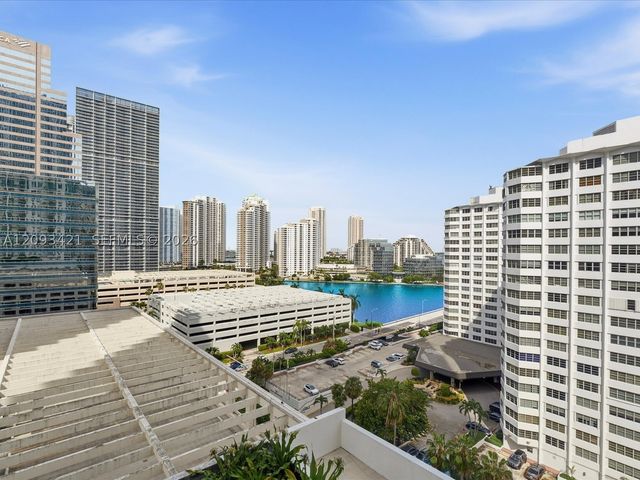 950 Brickell Bay Dr 1208, Miami, FL 33131