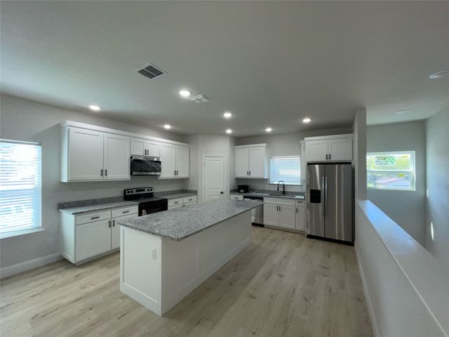 4441 Wayside Avenue, Fort Worth, TX 76115