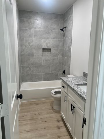 4441 Wayside Avenue, Fort Worth, TX 76115