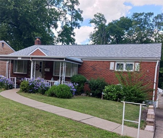 494 Barbara Dr, Baldwin Boro, PA 15227