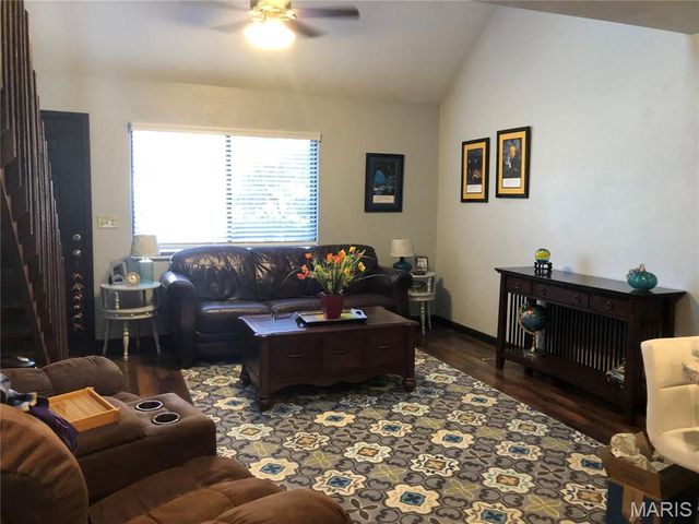 405 Ponderosa Avenue 4, O'fallon, IL 62269