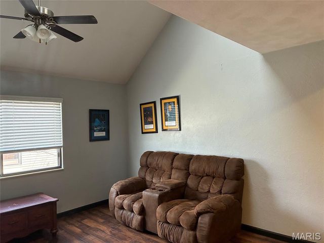 405 Ponderosa Avenue 4, O'fallon, IL 62269