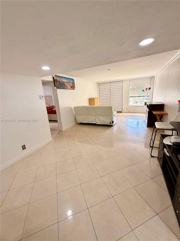 6301 N University Drive 217, Tamarac, FL 33321