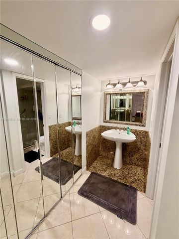 6301 N University Drive 217, Tamarac, FL 33321