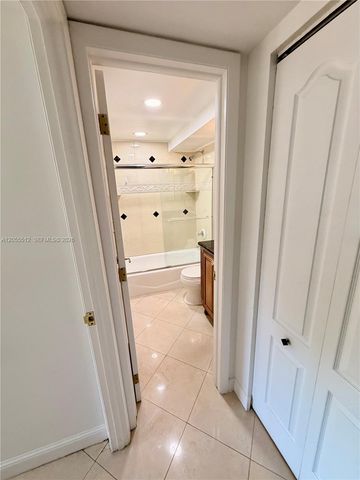 6301 N University Drive 217, Tamarac, FL 33321