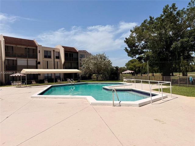 6301 N University Drive 217, Tamarac, FL 33321