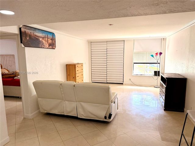 6301 N University Drive 217, Tamarac, FL 33321