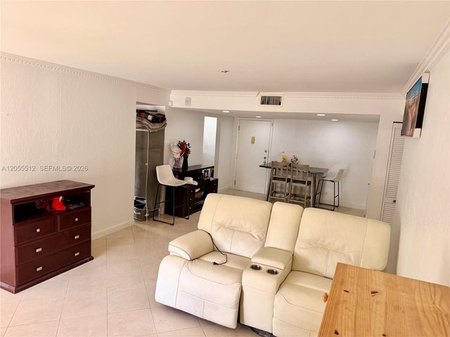 6301 N University Drive 217, Tamarac, FL 33321
