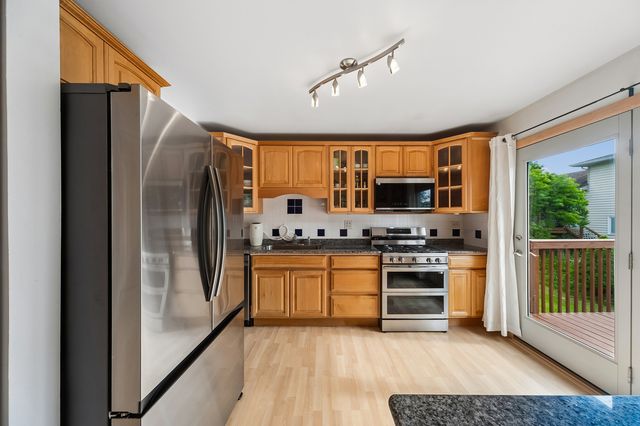 4691 Huntington Boulevard, Hoffman Estates, IL 60192