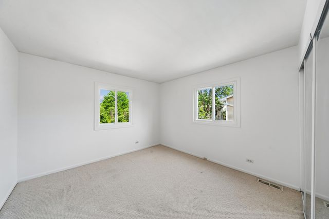 4691 Huntington Boulevard, Hoffman Estates, IL 60192