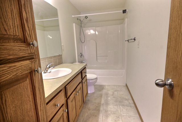 10914 W Lantana St, Wichita, KS 67205